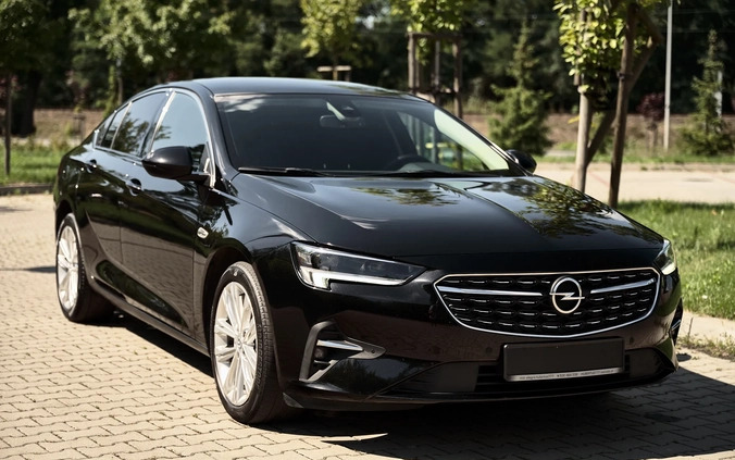 Opel Insignia cena 82900 przebieg: 120000, rok produkcji 2020 z Płock małe 742